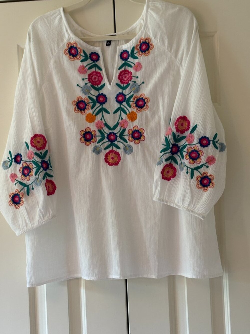 NWOT Talbots White Gauze Popover With Gorgeous  Vibrant Colored Embroidery   XL